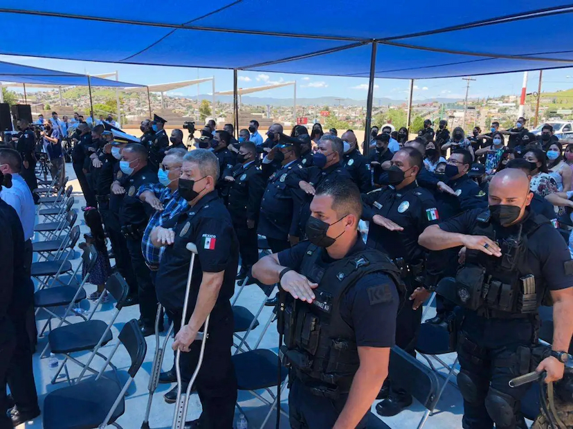 Premian a 36 policías por operativos exitosos en Chihuahua