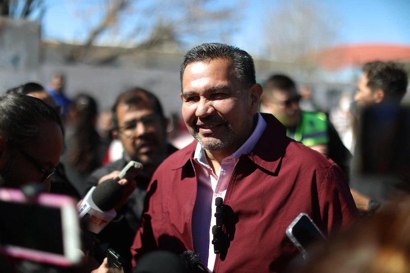 Se reúne Cruz Pérez Cuéllar con Zoé Robledo Aburto para atraer más especialistas a Ciudad Juárez