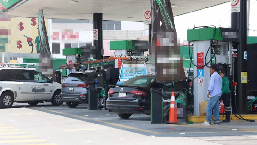 Forman largas filas ante rumor de desabasto en Chihuahua