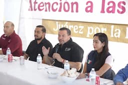 Se reúne Cruz Pérez Cuéllar con miembros locales del Consejo de Paz y Justicia Cívica