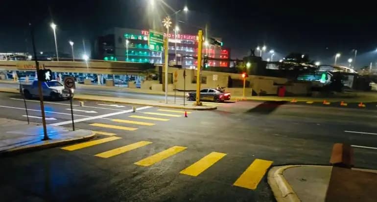 Renuevan señalización vial en centro de Juárez