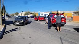 Ausencia de señales de tránsito en Colonia Villa Juárez causa alarma