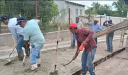Empleo temporal asegura ingresos a 70 personas en La Cruz