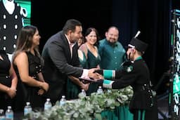 Apadrina Pérez Cuéllar a egresados de la Primaria Estatal Adolfo López Mateos