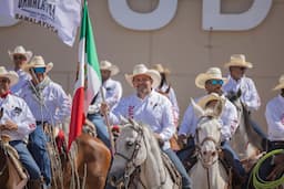 Se posiciona Cruz Pérez Cuéllar como el mejor alcalde en Chihuahua