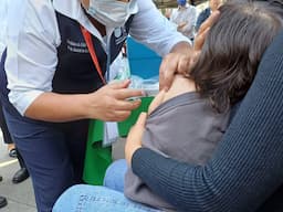 Inicia vacunación masiva contra sarampión en Chihuahua