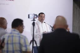 Considera Cruz Pérez Cuéllar “un exceso” el rechazo de nombres extranjeros para calles