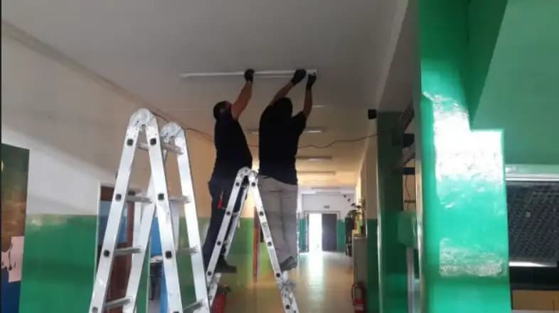 Invierten 4 millones para renovar 80 escuelas en Chihuahua