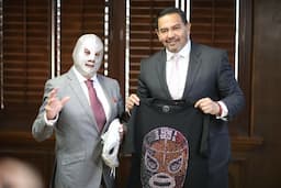Visita Hijo del Santo al Presidente Municipal