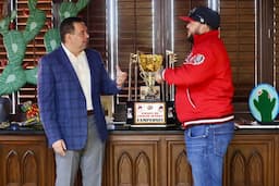 Refrendan Indios de Juárez  visitan al Presidente Pérez Cuéllar y refrendan compromiso con la afición fronteriza