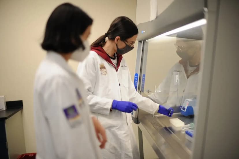 UACh impulsa salud con análisis clínicos accesibles