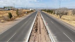 Instalan alumbrado en carretera Cuauhtémoc-Anáhuac