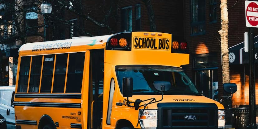 Nuevo Casas Grandes apoya escuelas con combustible