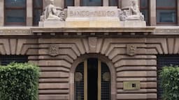 Banxico congela tasa de interés en 7% para 2026