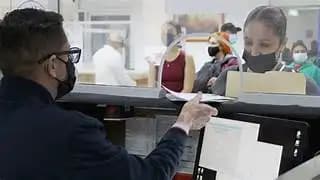 Comerciantes de Chihuahua regularizan licencias