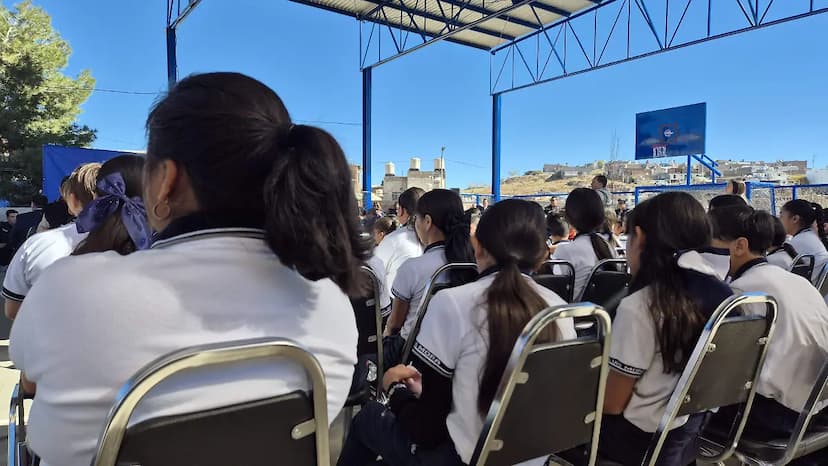 Asignan 2 mdp a escuelas en Sierra Tarahumara