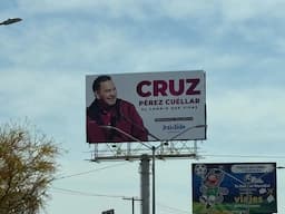 Pérez Cuéllar ordena retiro de espectaculares tras nuevas reglas de Morena