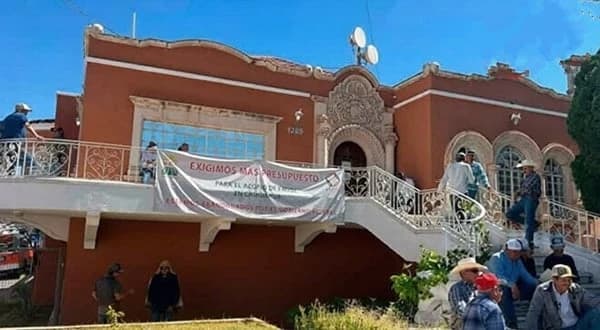 Acuerdan venta de mil toneladas de frijol en Chihuahua