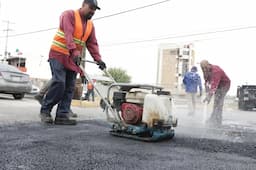 Duplicará Ciudad Juárez frentes de bacheo; licitarán 12 nuevos paquetes de obra