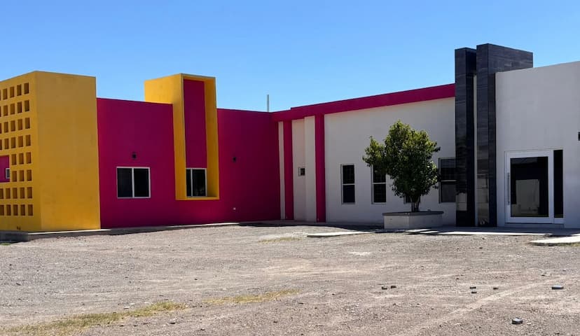 Trasladan oficinas del Instituto de la Mujer en Camargo