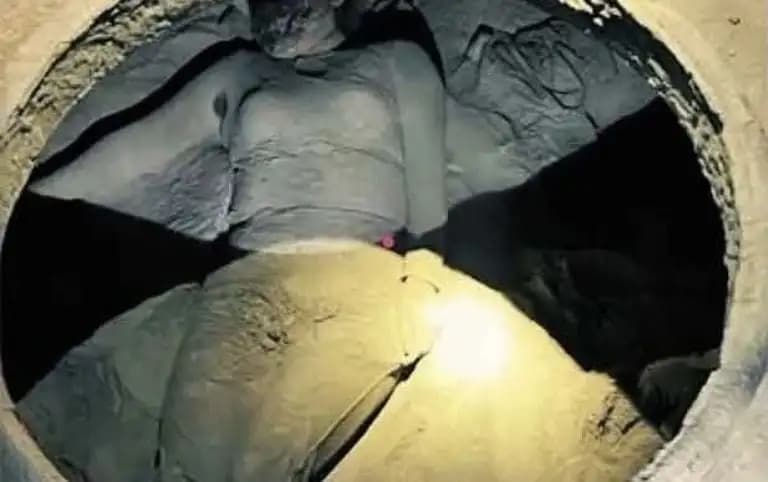 Rescatan migrantes ocultos en vagón en frontera Juárez