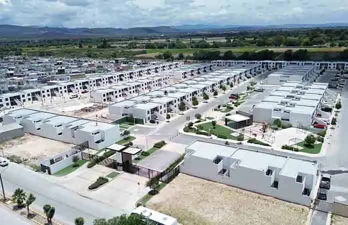 Gestionan terreno para Viviendas del Bienestar en Camargo