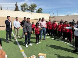 Construyen nuevas áreas deportivas en primaria Plan de Ayala