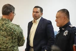 Refuerzan estrategia de seguridad en Juárez tras reunión con mandos militares y Estado