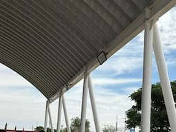 Entrega Cruz Pérez Cuéllar "Proyecto de iluminación" en secundaria Técnica 38