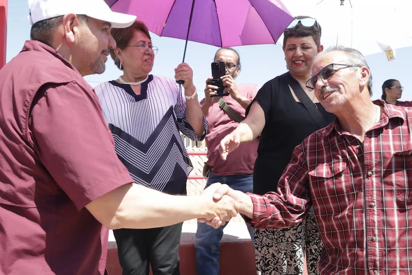Entrega Cruz Pérez Cuéllar parque rehabilitado en El Jarudo