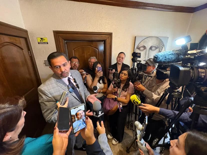 Urge a Gobierno del Estado resolver problema de transporte público en Juárez