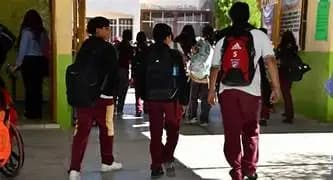 Preparan graduación para casi 19 mil jóvenes juarenses