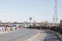 Desfile de la ciudad representa la grandeza de Juárez, Presidente Pérez Cuéllar