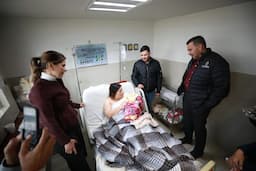 Recibe alcalde Cruz Pérez Cuéllar al primer ciudadano del 2026