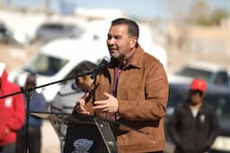 Encabeza Presidente Cruz Pérez Cuéllar regularización de Loma Blanca