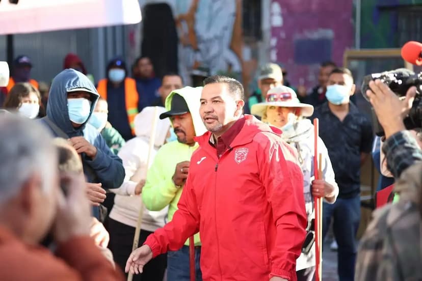 Gobierno Municipal impulsa jornada de limpieza en la Plaza Cervantina