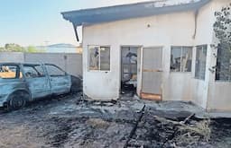Incendio en Fiscalía de Ojinaga afecta archivos y vehículos