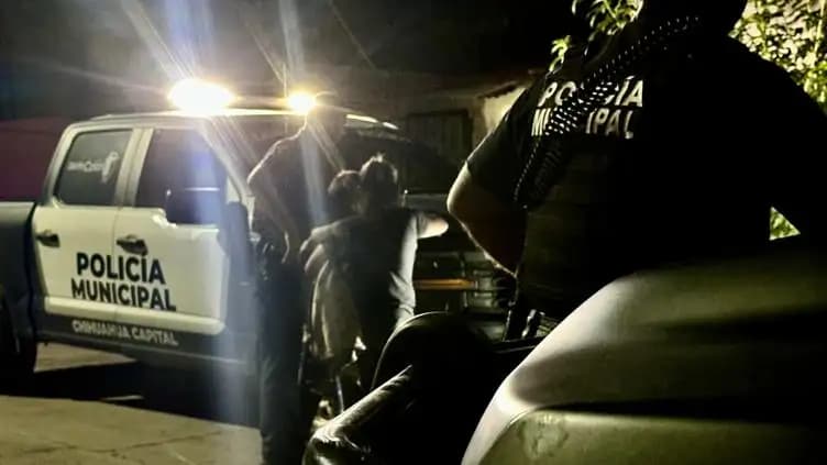 Rescatan a bebé amenazado en colonia de Chihuahua